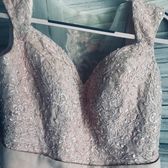 Never worn Size 14 Blush pink gown dress / Beautiful embellishment - Picture 4 of 4